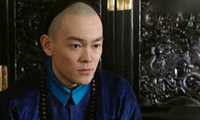 ​雍正与皇三子弘时到底发生了什么？后雍正削其宗籍，弘时抑郁而终