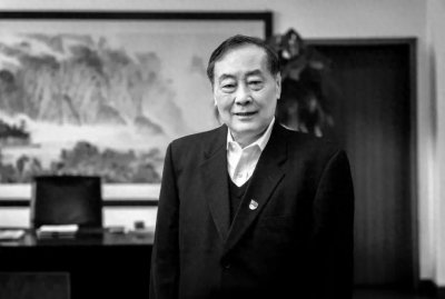 ​冰火两重天的两瓶水，背后反映的企业核心竞争力到底是什么？