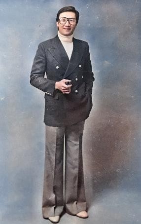 一组谢贤年轻上色老照片，颜值胜过谢霆锋，第三张风头盖过陈冠希