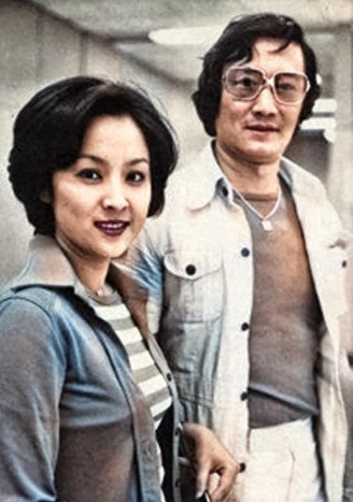 一组谢贤年轻上色老照片，颜值胜过谢霆锋，第三张风头盖过陈冠希