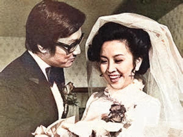 一组谢贤年轻上色老照片，颜值胜过谢霆锋，第三张风头盖过陈冠希