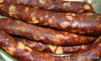​保存腊肠，直接冰冻或蒸熟再冻都不对！教你2个小妙招，放1年不坏