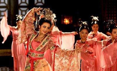 ​柳下惠坐怀不乱，弟弟柳下跖却好“取人妇女”，被尊为娼妓祖师爷