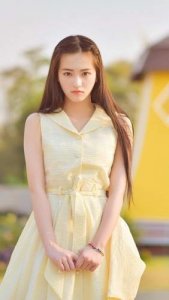 ​最“接地气”的校花黄灿灿 喜欢她率真的性格！