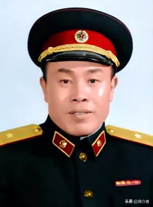 ​拖着残腿，独自长征的开国大校——杨卓