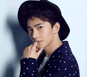 ​杨洋今天25岁生日：微微一笑很倾城