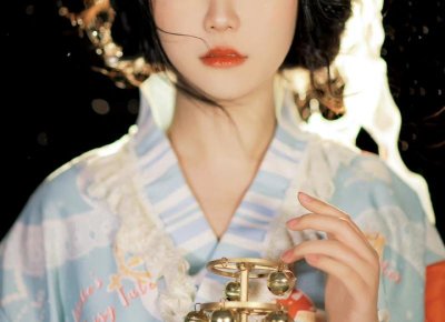 ​杨超越锦鲤图（杨超越的锦鲤体质真的这么神）