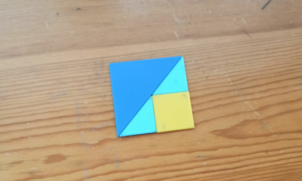 七巧板怎么拼成正方形,四块七巧板拼成一个正方形图4