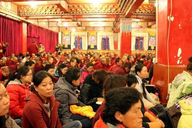 四川有个世界上最大的佛学院，而且只允许大陆人进入