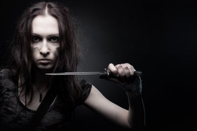 ​女性强奸男性，构成强奸罪吗？