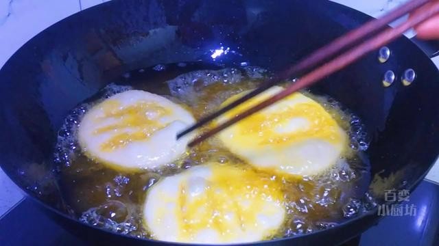 油饼怎样做才能又酥又松软(家常油饼最详细的做法)(10)