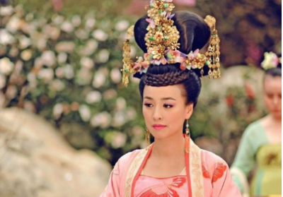 ​韦贵妃的第一段婚姻是怎样的？嫁给李世民后的生活是怎样的？