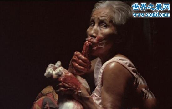 最恐怖的十大鬼片(全球公认十大恐怖鬼片排行)(7)_