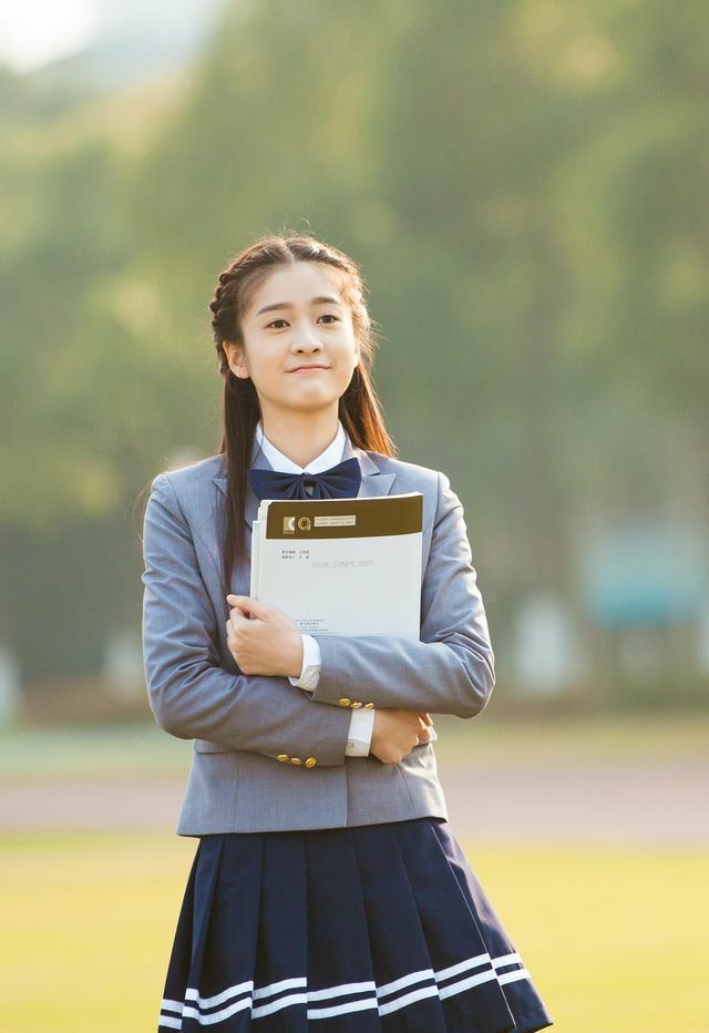 盘点娱乐圈的二十位校服女神,陈都灵谭松韵鞠婧祎,你最粉谁?