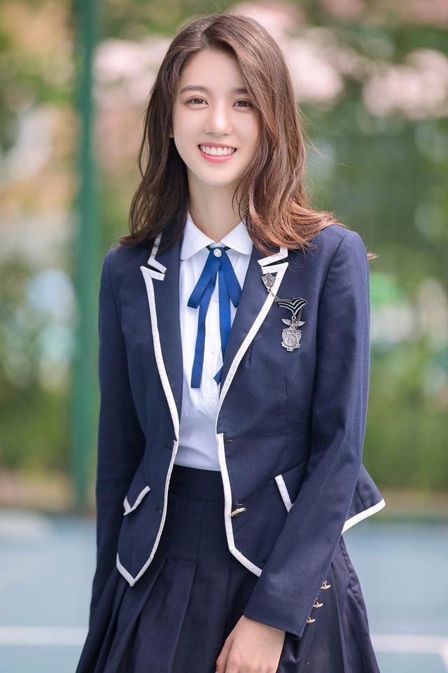 盘点娱乐圈的二十位校服女神,陈都灵谭松韵鞠婧祎,你最粉谁?