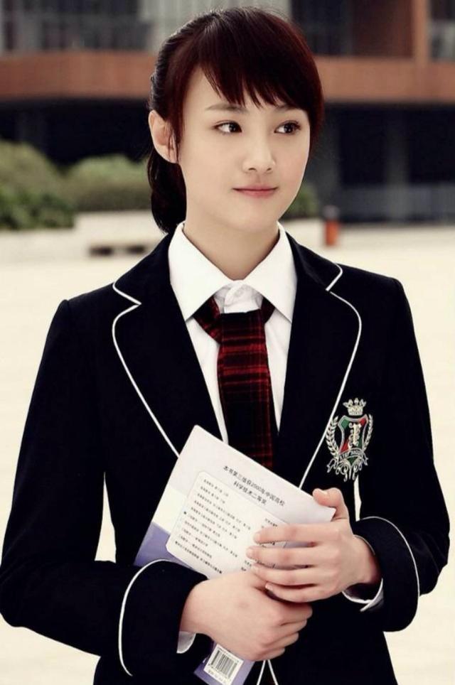 盘点娱乐圈的二十位校服女神,陈都灵谭松韵鞠婧祎,你最粉谁?