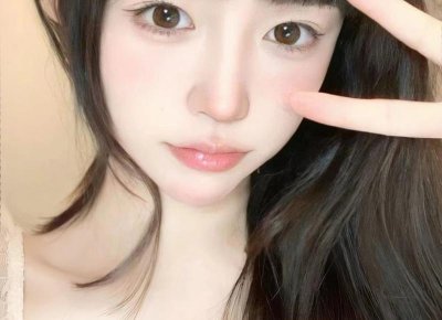 ​偶遇前任眼神对视了（看她的眼神好像对我还有感情）