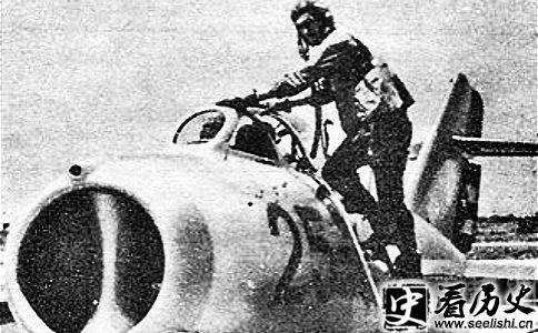 猪湾事件中的飞行员