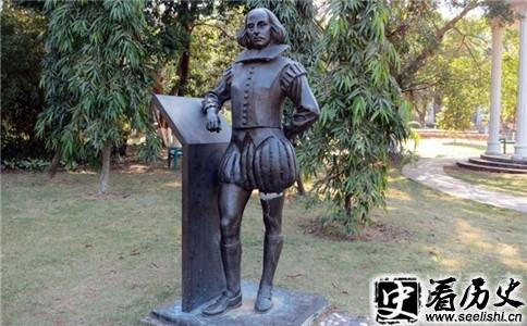 莎士比亚雕像