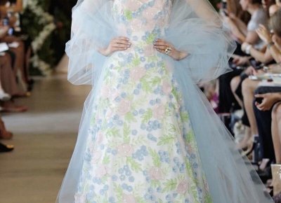 ​小情侣在公园约会可以做的亲密行为