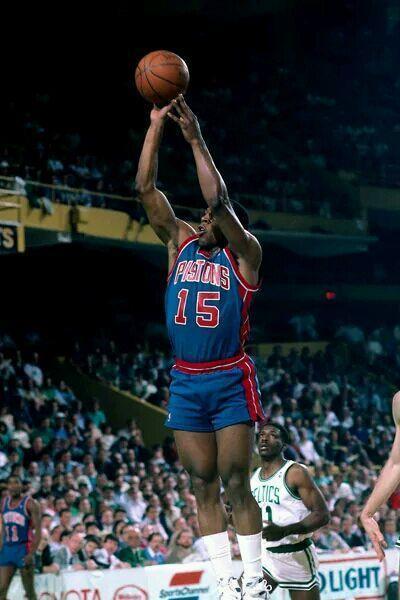 NBA史上15大最经典的绝杀，麦蒂35秒13分第三，詹皇一秒绝杀上榜