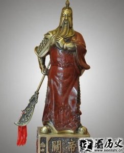 ​三国大将关羽像怎么摆放