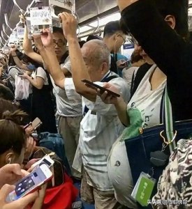 ​人性的弱点，在这张图片中表现的淋漓尽致！是非尽在不言中！