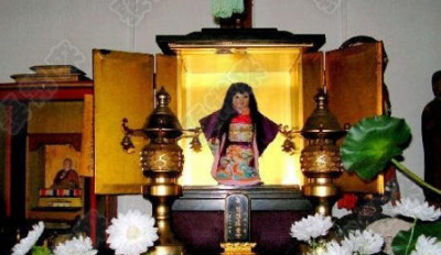 ​日原十大灵异事变之一 诡异娃娃头发会长长事变